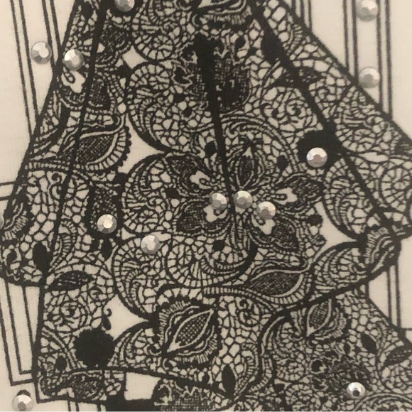 NWT Paris “Boutique Paris” Fashion Designer Graphic Eiffel Tower Top - Picture 3 of 11